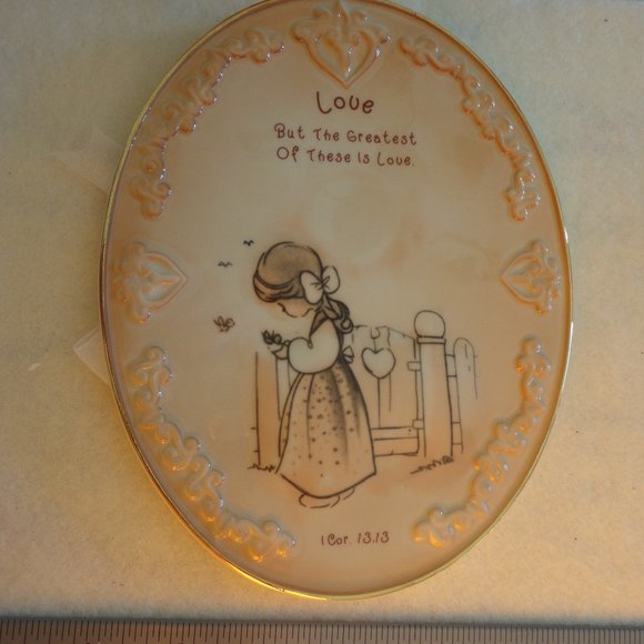 NEW PRECIOUS MOMENTS SHARE THE GIFT OF LOVE PLAQUE - Picture 3 of 4